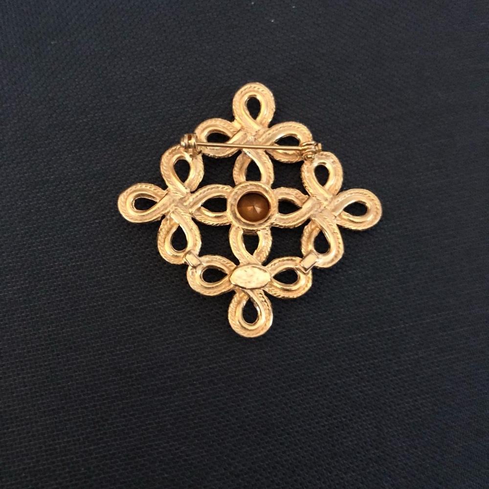 Vintage Openwork Rhinestone Brooch Pin - Picture 4 of 4